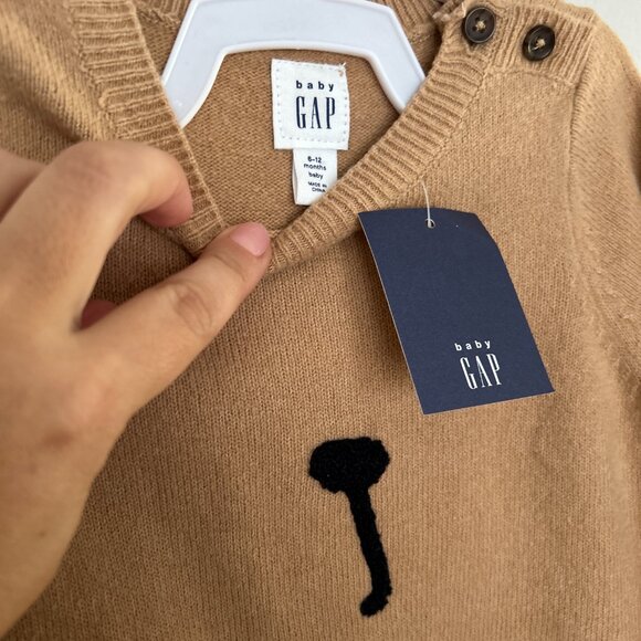 NWT 6-12 Months GAP Baby Brannan Bear Sweater One-Piece - Picture 3 of 5